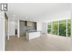 3389 Lakeshore Road Unit# 416 Kelowna, BC V1W 0G5