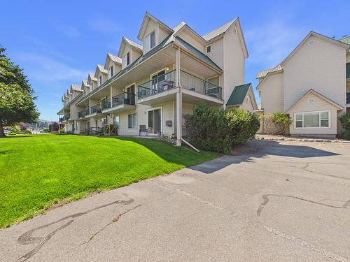 209-1004 23Rd Avenue, Cranbrook, BC - Outdoor