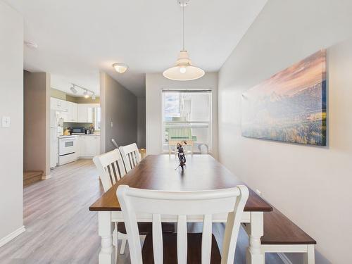 209-1004 23Rd Avenue, Cranbrook, BC - Indoor Photo Showing Dining Room