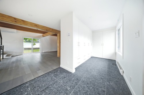 Hall d'entrée/Vestibule - 821 Av. De La Rochelle, Alma, QC - Indoor Photo Showing Other Room