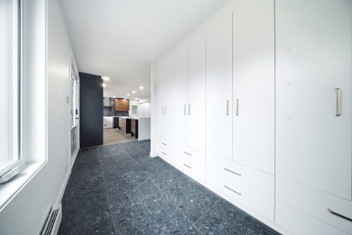 Hall d'entrée/Vestibule - 821 Av. De La Rochelle, Alma, QC - Indoor Photo Showing Other Room