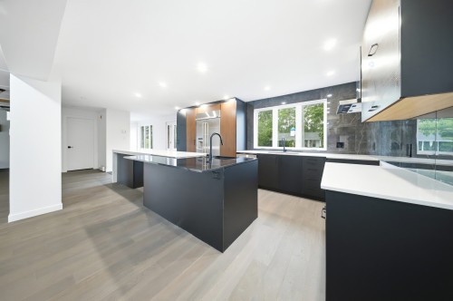Cuisine - 821 Av. De La Rochelle, Alma, QC - Indoor Photo Showing Kitchen With Upgraded Kitchen