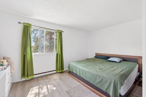Dwelling - 725 Rue De Boucherville, Drummondville, QC - Indoor Photo Showing Bedroom