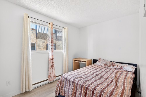 Dwelling - 725 Rue De Boucherville, Drummondville, QC - Indoor Photo Showing Bedroom