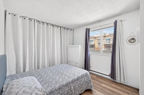 Dwelling - 725 Rue De Boucherville, Drummondville, QC - Indoor Photo Showing Bedroom