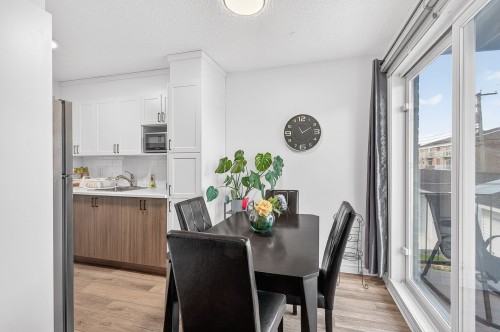 Dwelling - 725 Rue De Boucherville, Drummondville, QC - Indoor Photo Showing Dining Room