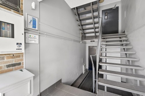 Staircase - 725 Rue De Boucherville, Drummondville, QC - Indoor Photo Showing Other Room