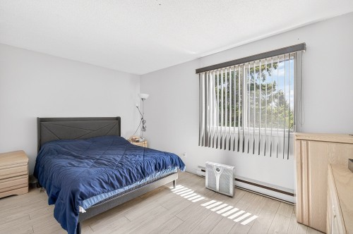 Dwelling - 735 Rue De Boucherville, Drummondville, QC - Indoor Photo Showing Bedroom