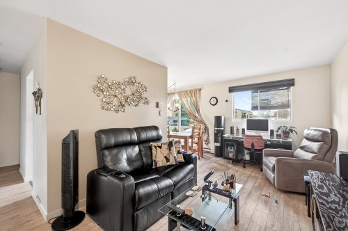 Dwelling - 755 Rue De Boucherville, Drummondville, QC - Indoor Photo Showing Living Room