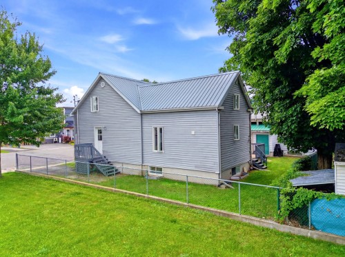 Exterior - 247 Rue Versailles, Roxton Falls, QC - Outdoor