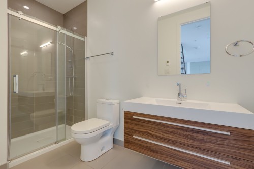 Bathroom - Ph3802-1155 Rue De La Montagne, Montréal (Ville-Marie), QC - Indoor Photo Showing Bathroom