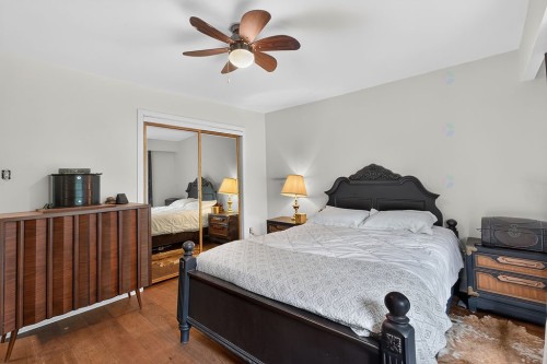Master Bedroom - 181 Rue Principale, Brownsburg-Chatham, QC - Indoor Photo Showing Bedroom