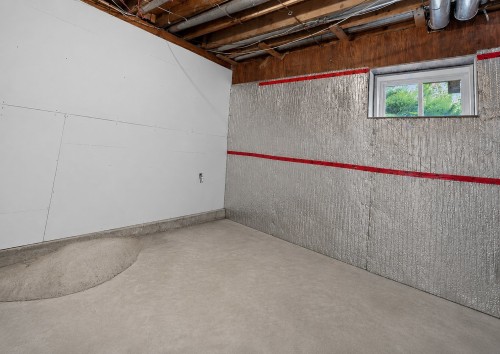 Bedroom - 181 Rue Principale, Brownsburg-Chatham, QC - Indoor Photo Showing Basement