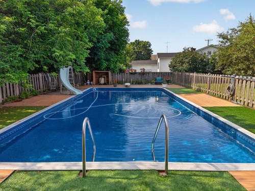 Pool - 181 Rue Principale, Brownsburg-Chatham, QC - Outdoor With In Ground Pool With Backyard
