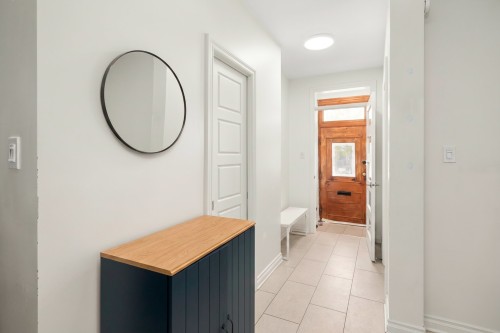 Mud Room - 4452 Rue Rivard, Montréal (Le Plateau-Mont-Royal), QC - Indoor Photo Showing Other Room