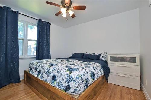 416 Lyle St, Winnipeg, MB - Indoor Photo Showing Bedroom