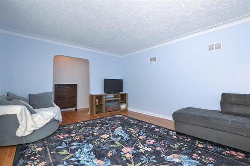 416 Lyle St, Winnipeg, MB - Indoor