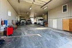 10 INDUSTRIAL RD  St Andrews, MB R1A 3N7
