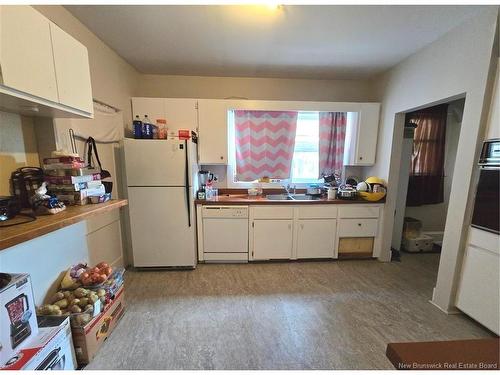 354 Cameron St, Moncton, NB - Indoor Photo Showing Kitchen With Double Sink