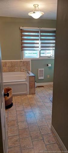 105 Arthur St, Memramcook, NB 