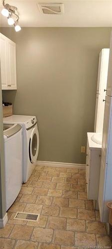 105 Arthur St, Memramcook, NB 
