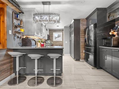 16 Rogers Avenue, Amherst, NS - Indoor Photo Showing Kitchen
