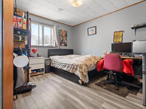 16 Rogers Avenue, Amherst, NS - Indoor Photo Showing Bedroom