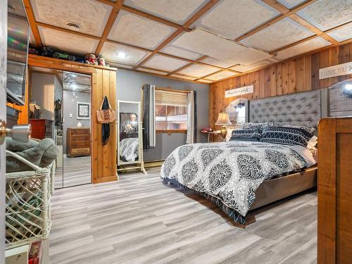 16 Rogers Avenue, Amherst, NS - Indoor Photo Showing Bedroom