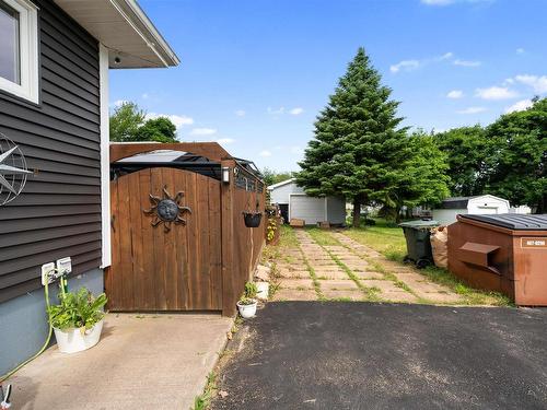 16 Rogers Avenue, Amherst, NS - Outdoor With Exterior