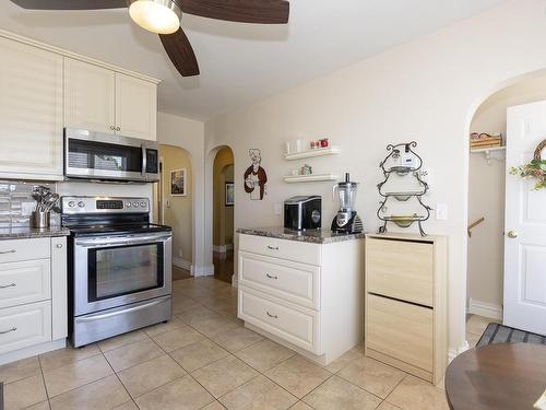 12 Central Avenue, Amherst, NS - Indoor Photo Showing Kitchen