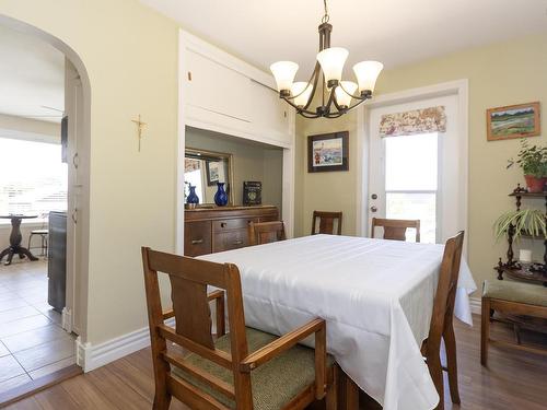 12 Central Avenue, Amherst, NS - Indoor Photo Showing Dining Room