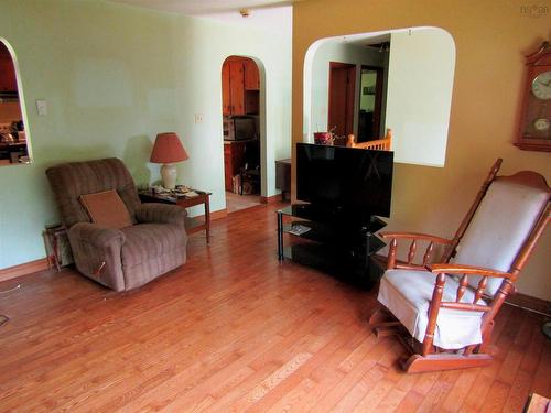 7 Circle Drive, Lake Echo, NS - Indoor Photo Showing Other Room