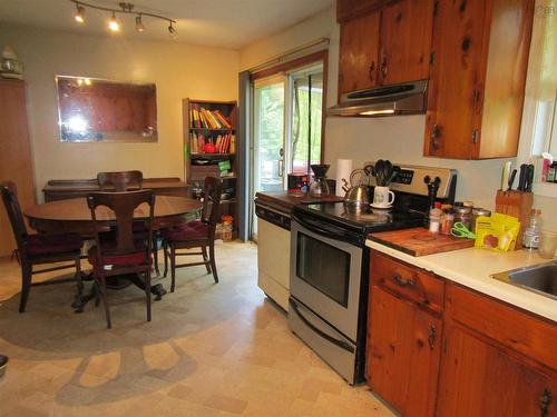 7 Circle Drive, Lake Echo, NS - Indoor Photo Showing Kitchen