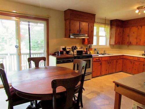 7 Circle Drive, Lake Echo, NS - Indoor Photo Showing Other Room
