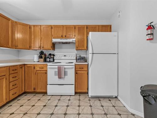 38 Ridgecrest Drive, Bridgewater, NS - Indoor Photo Showing Kitchen