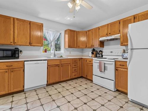 38 Ridgecrest Drive, Bridgewater, NS - Indoor Photo Showing Kitchen With Double Sink