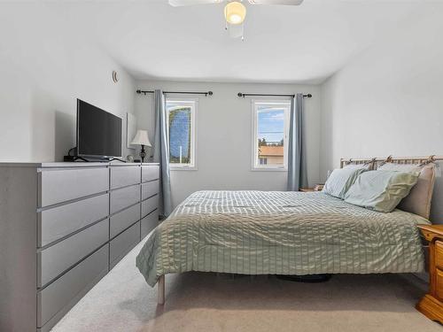 38 Ridgecrest Drive, Bridgewater, NS - Indoor Photo Showing Bedroom