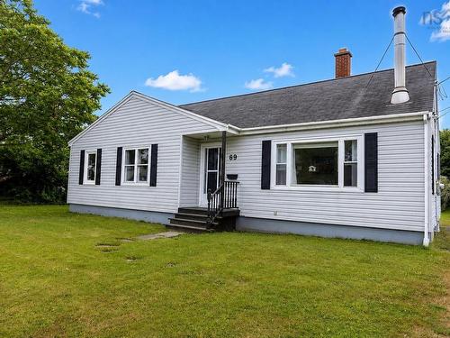 69 King Street  Yarmouth, NS B5A 2Y2