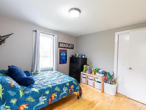 69 King Street, Yarmouth, NS - Indoor Photo Showing Bedroom