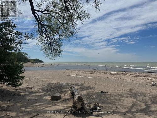 4 Central Wellington Street, Goderich, ON 