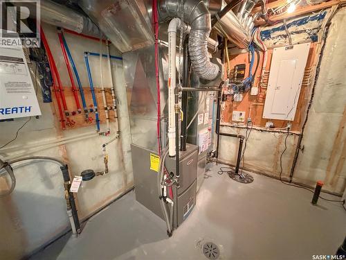 3755 Gee Crescent, Regina, SK - Indoor Photo Showing Basement