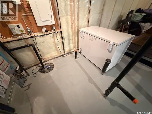 3755 Gee Crescent, Regina, SK - Indoor Photo Showing Basement