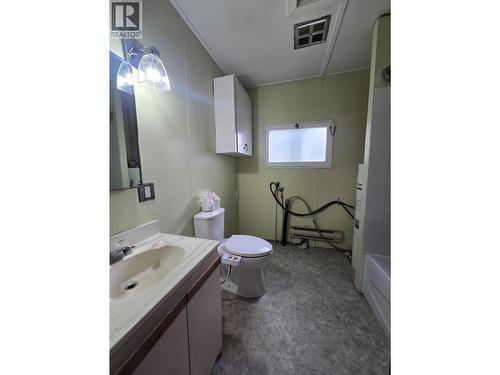 892-894 Barkerville Highway, Quesnel, BC - Indoor Photo Showing Bathroom