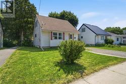 105 HUMEWOOD DRIVE Belleville (Belleville Ward), ON K8N 4E5