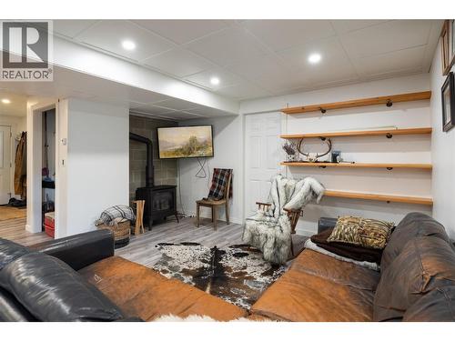 3467 Lockhart Crescent, Armstrong, BC - Indoor Photo Showing Garage
