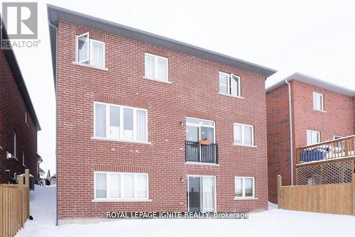 41 Northhill Avenue E, Cavan Monaghan, ON - Outdoor With Exterior