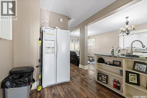 1422 Cameron Street, Regina, SK - Indoor