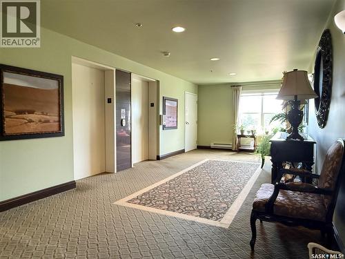 316 680 7Th Avenue E, Melville, SK - Indoor Photo Showing Other Room