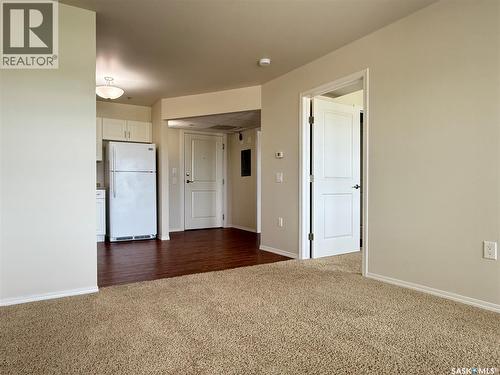 316 680 7Th Avenue E, Melville, SK - Indoor Photo Showing Other Room