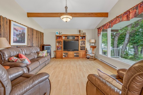 Salon - 230 Av. Jean-Joseph E., Saint-Raymond, QC - Indoor Photo Showing Living Room